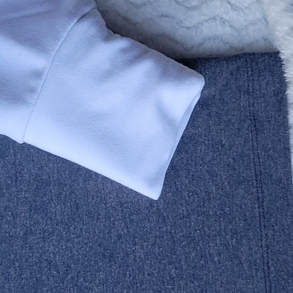 Women UNDER ARMOUR RIVAL TERRY GRADIENT CREW - XS (Used-Like New) - Picture 7 of 13